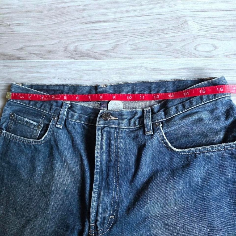 Banana Republic Classic Fit Medium Wash Jeans - Picture 4 of 6